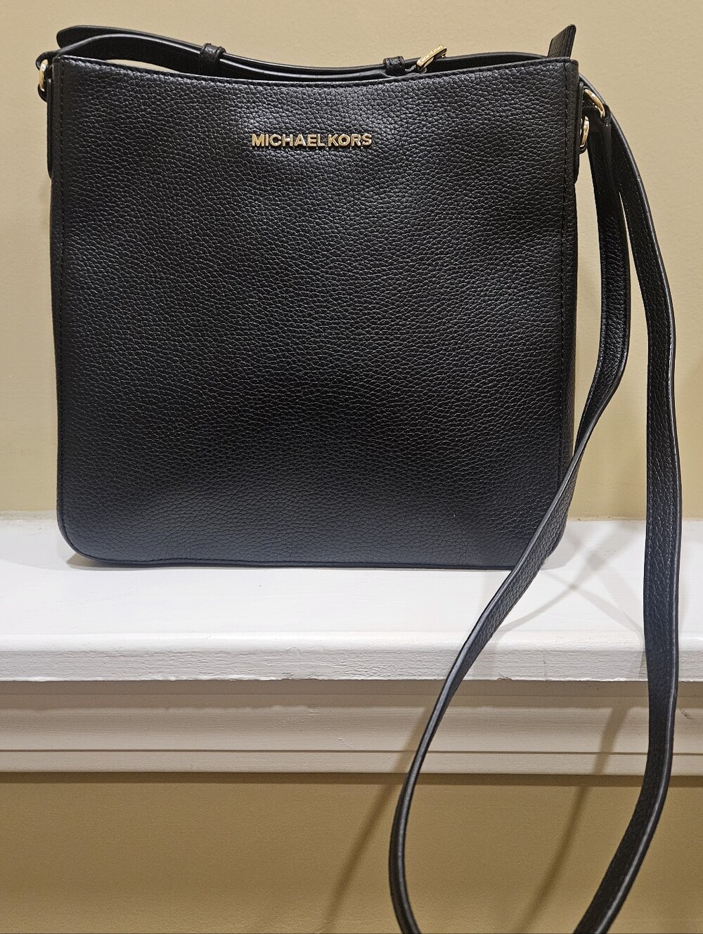 Michael Kors Black Pebbled Leather Large Jet Set Crossbody - Picture 4 of 9
